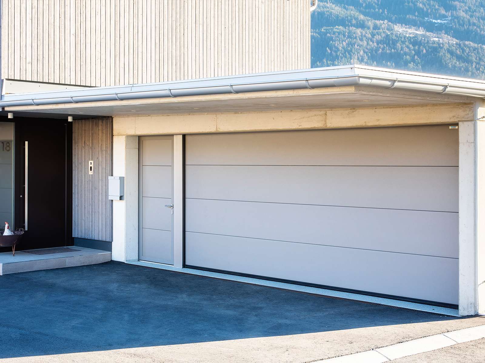 Crawford garageportar Södertälje
